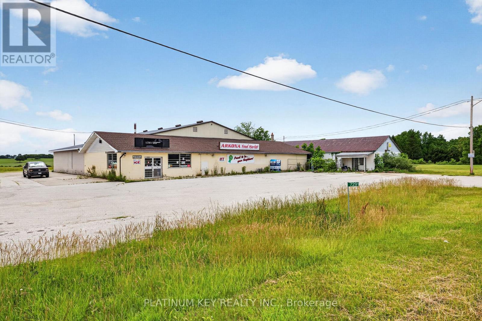 7291 ARKONA ROAD, Lambton Shores, Ontario