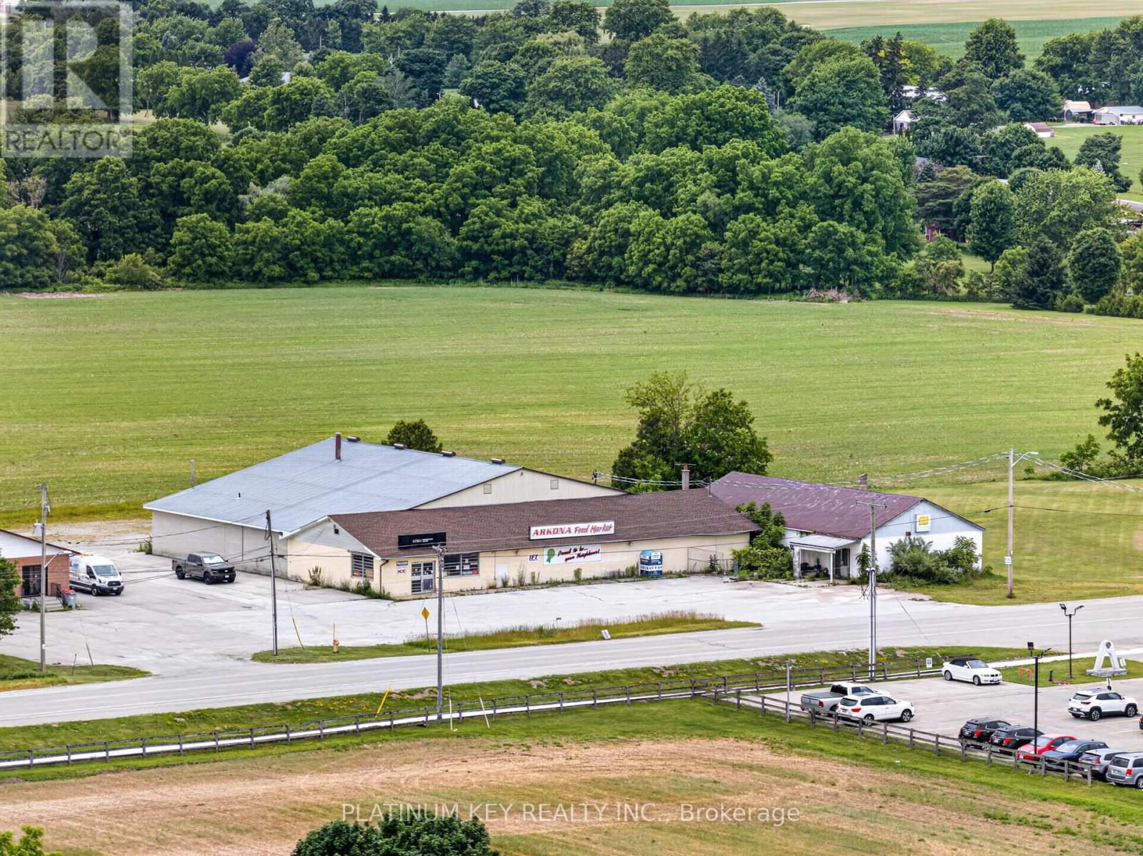 7291 Arkona Road, Lambton Shores, Ontario  N0M 1B0 - Photo 27 - X13502272