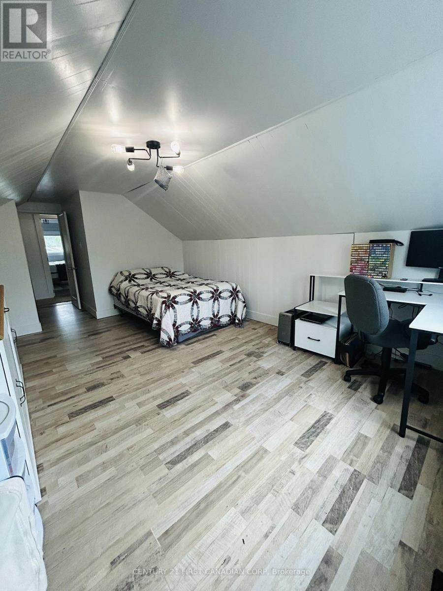 121 Wellington Street W, South Huron, Ontario  N0M 1S2 - Photo 23 - X13502414
