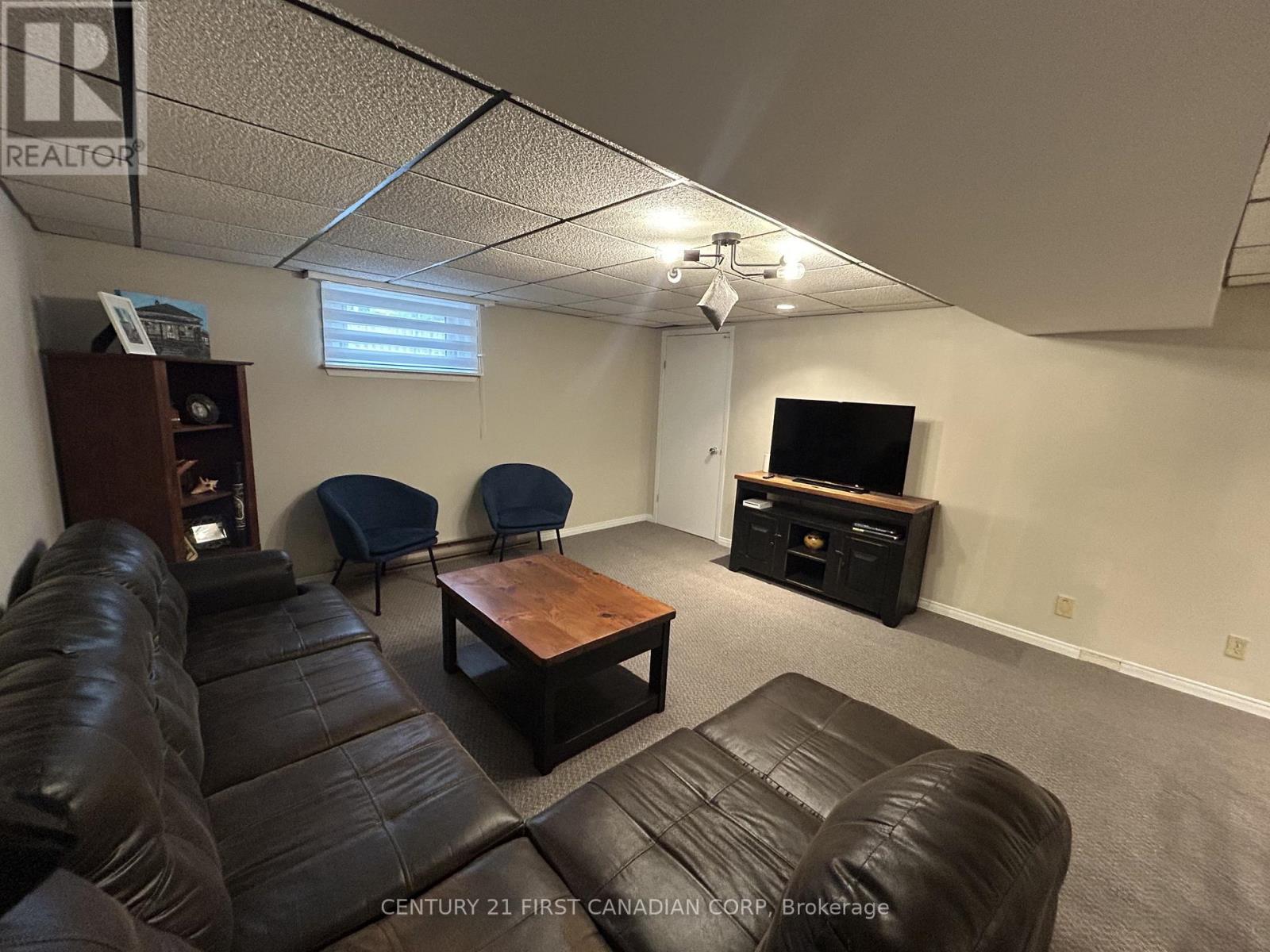 121 Wellington Street W, South Huron, Ontario  N0M 1S2 - Photo 25 - X13502414