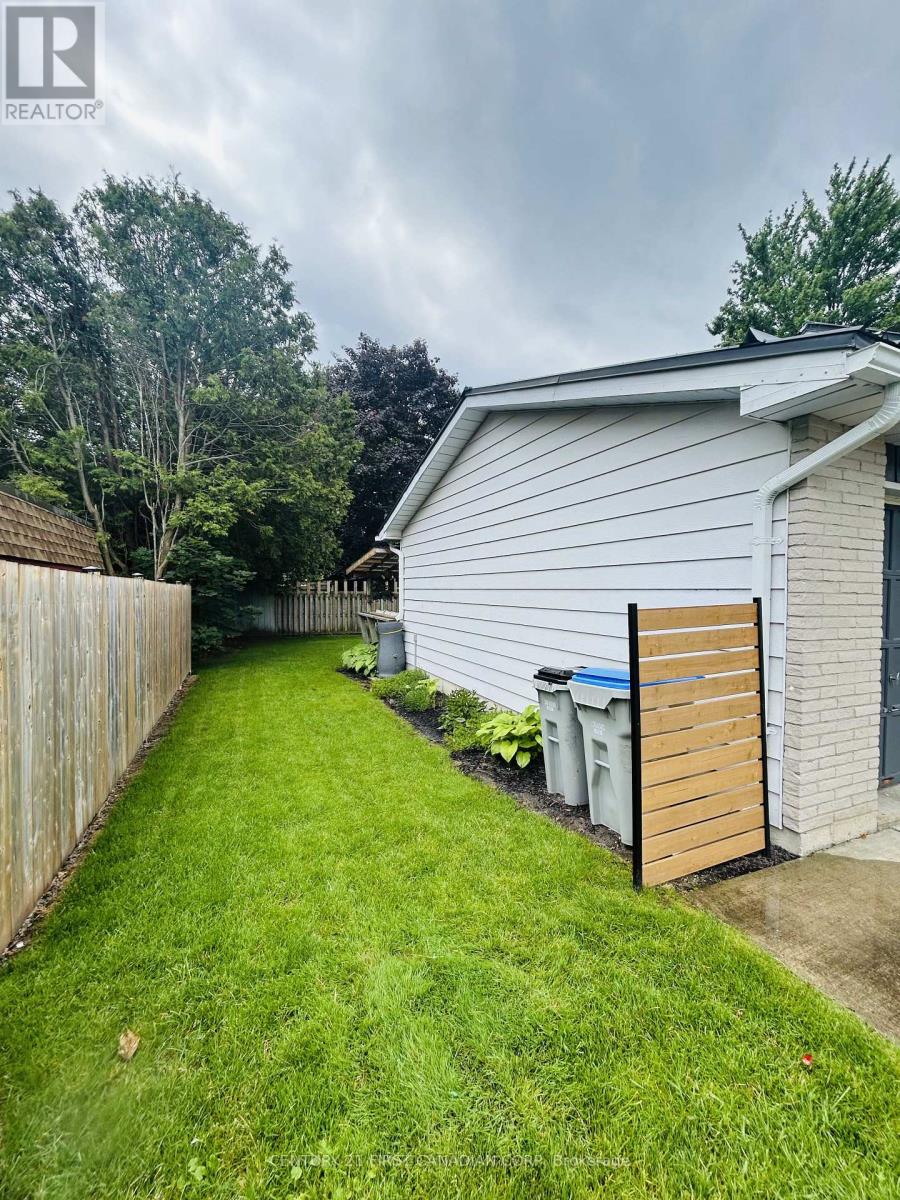 121 Wellington Street W, South Huron, Ontario  N0M 1S2 - Photo 6 - X13502414
