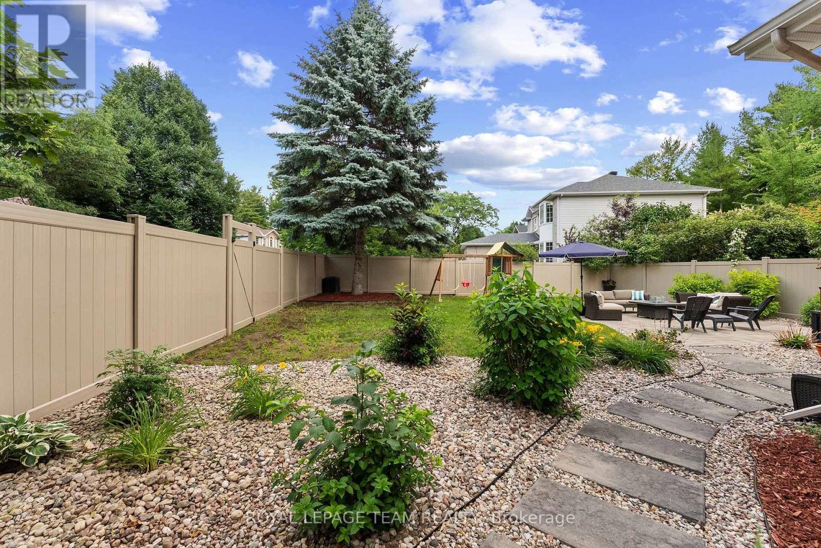 14 Newcastle Avenue, Ottawa, Ontario  K2K 3B4 - Photo 44 - X13502324