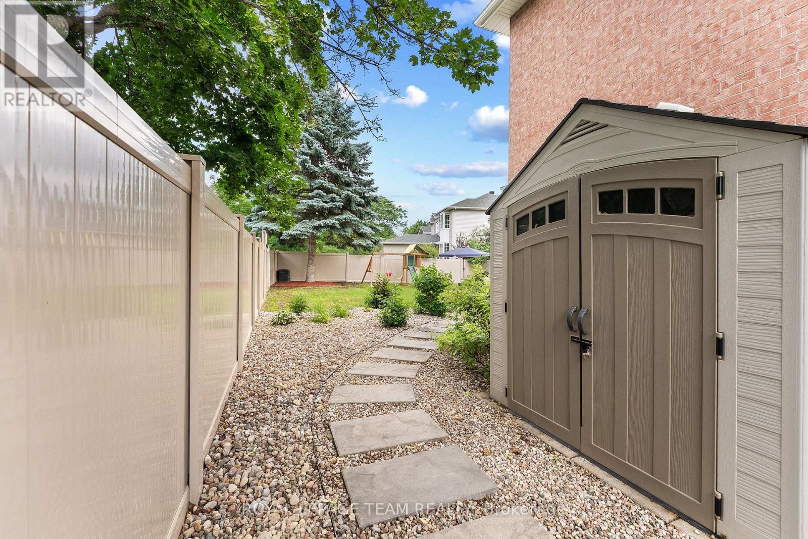 14 Newcastle Avenue, Ottawa, Ontario  K2K 3B4 - Photo 45 - X13502324