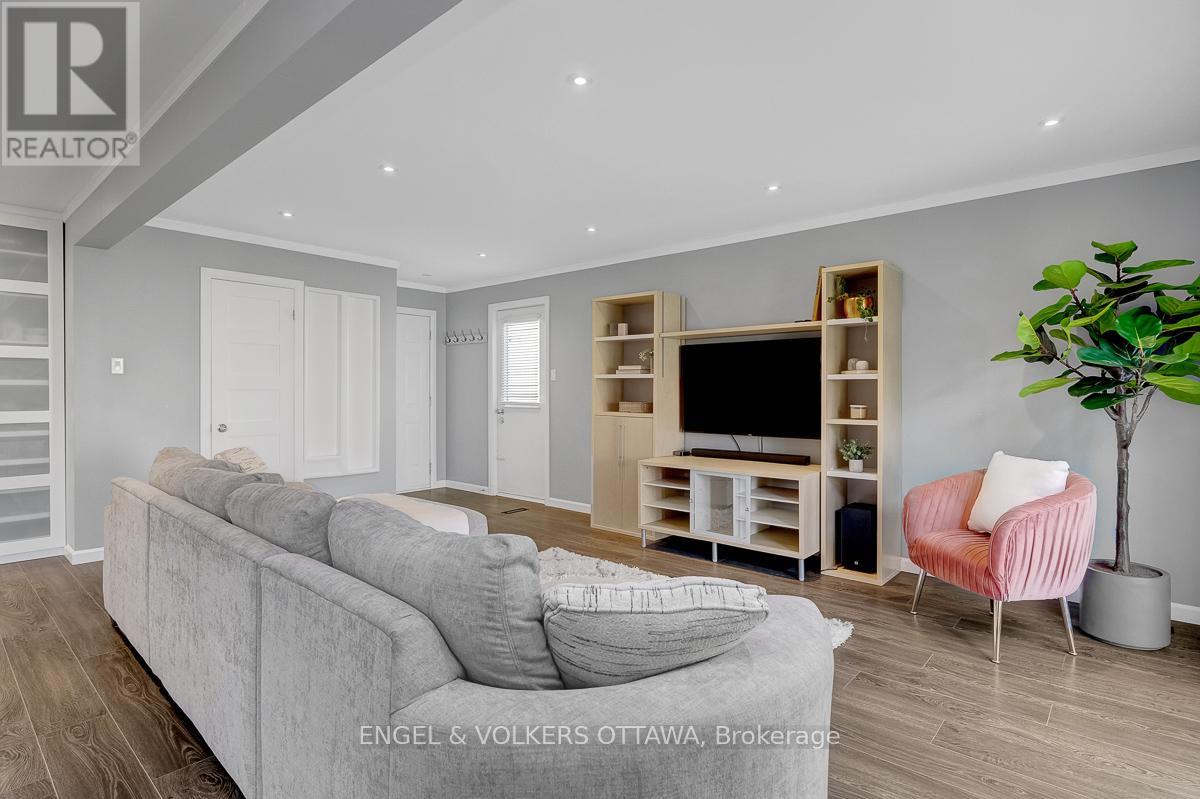 6138 Vineyard Drive, Ottawa, Ontario  K1C 2N6 - Photo 14 - X13502418