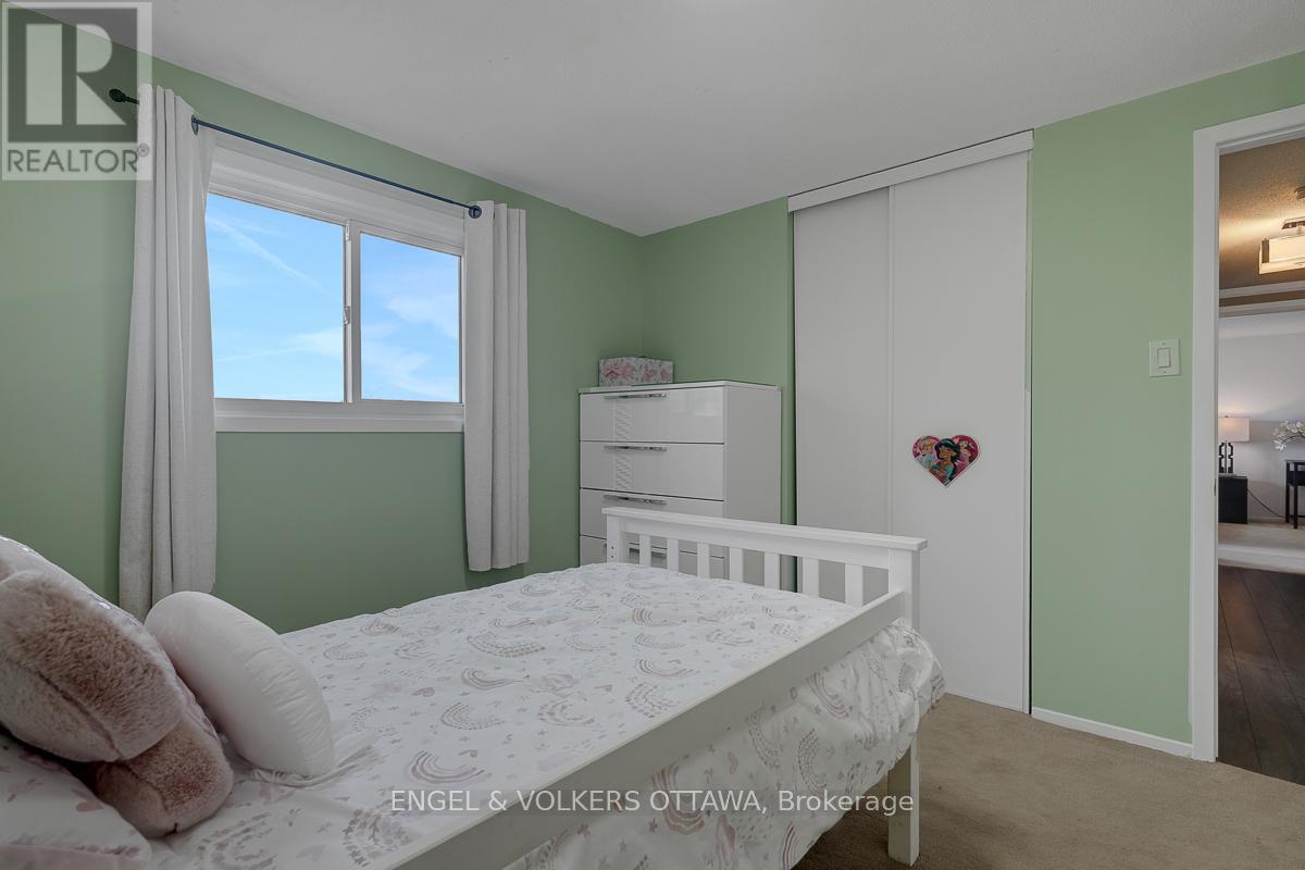 6138 Vineyard Drive, Ottawa, Ontario  K1C 2N6 - Photo 33 - X13502418