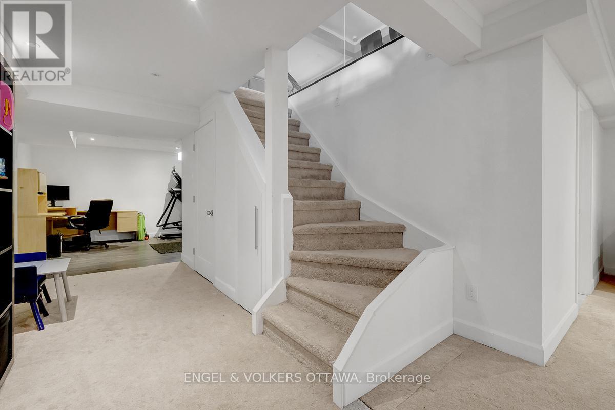 6138 Vineyard Drive, Ottawa, Ontario  K1C 2N6 - Photo 37 - X13502418