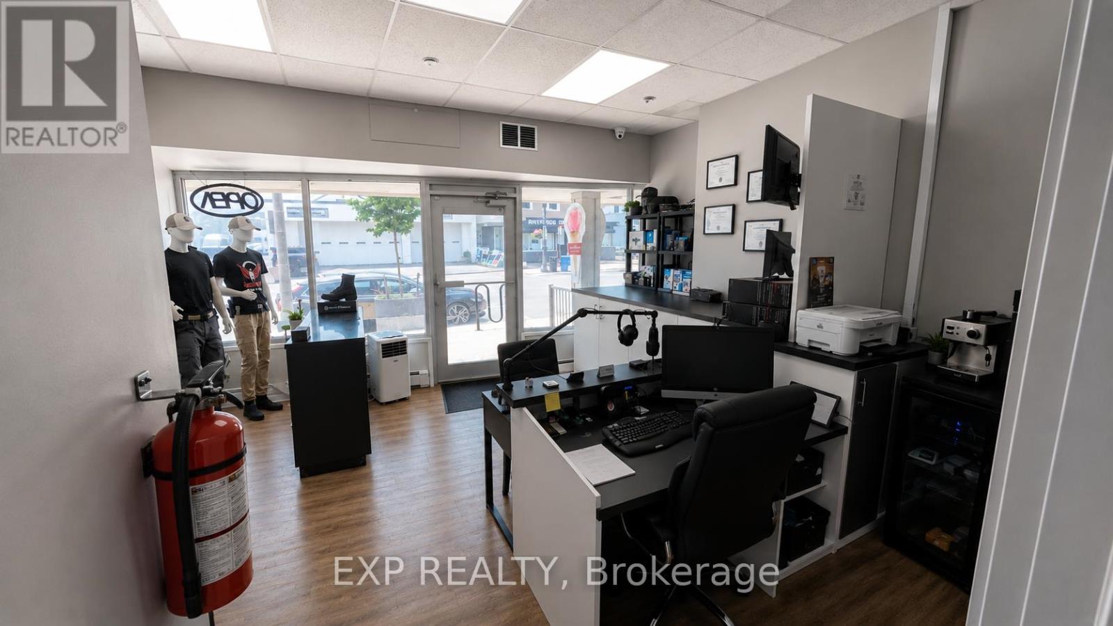 Unit 1 - 206 Jarvis Street, Fort Erie, Ontario  L2A 2S5 - Photo 3 - X13502226