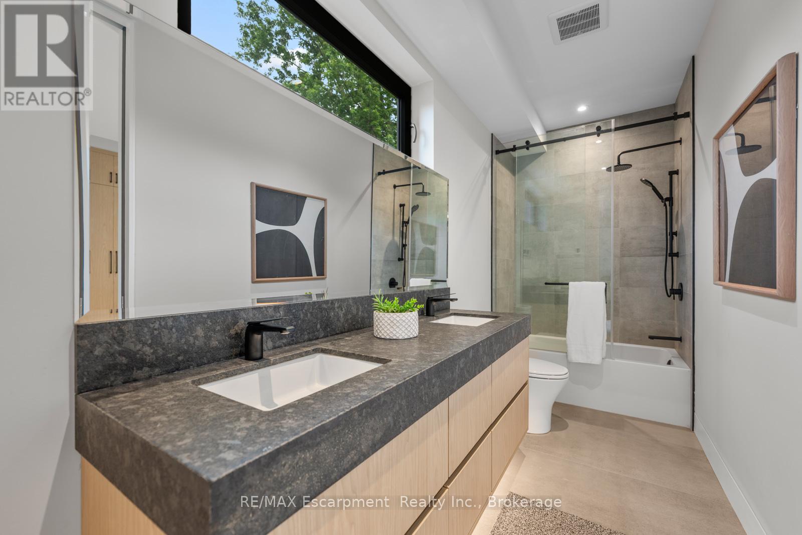 298 Strathcona Drive, Burlington, Ontario  L7L 2E1 - Photo 34 - W13502246