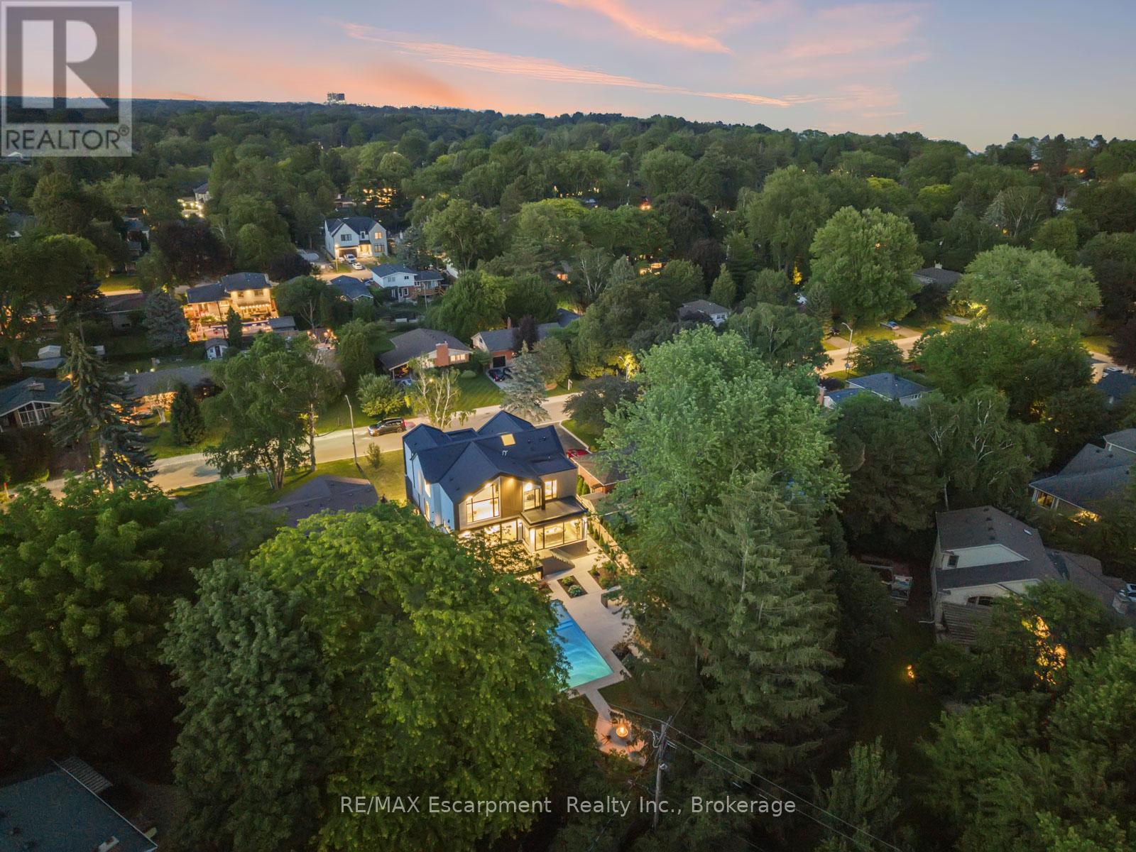 298 Strathcona Drive, Burlington, Ontario  L7L 2E1 - Photo 50 - W13502246