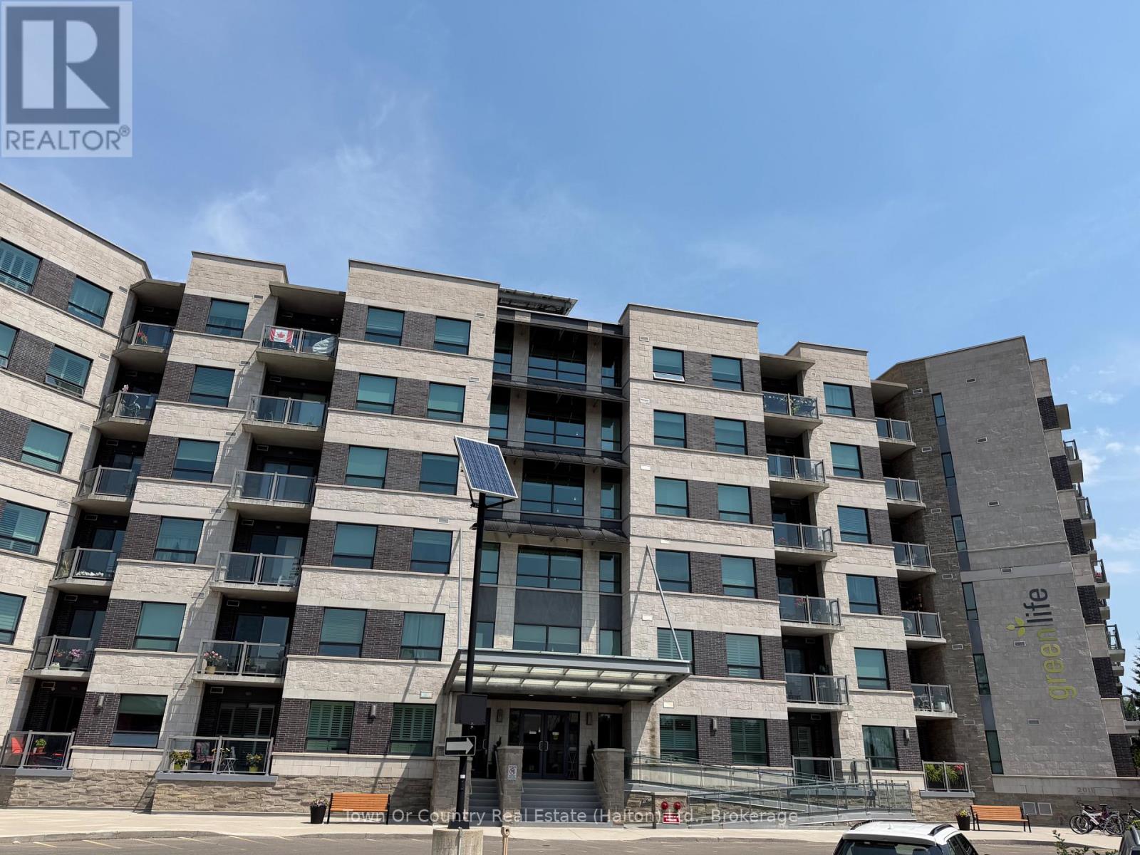 310 - 383 MAIN STREET E, Milton, Ontario