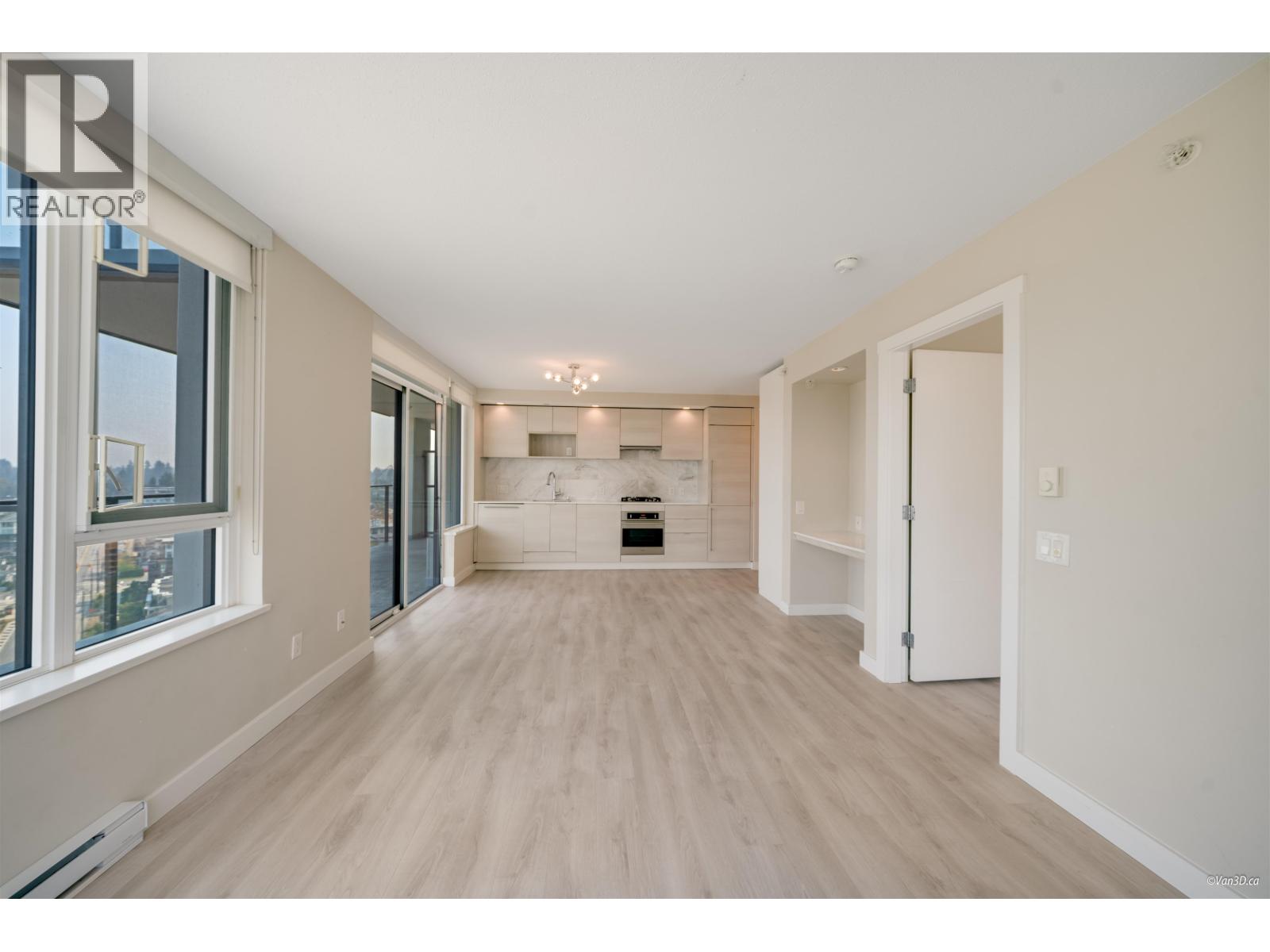 2202 602 Como Lake Avenue, Coquitlam, British Columbia  V3J 0G2 - Photo 6 - R3140847