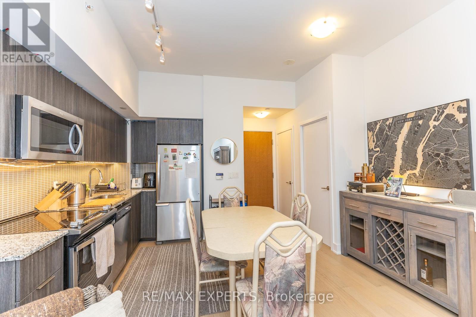1215 - 30 Shore Breeze Drive, Toronto, Ontario  M8V 1A1 - Photo 3 - W13464452