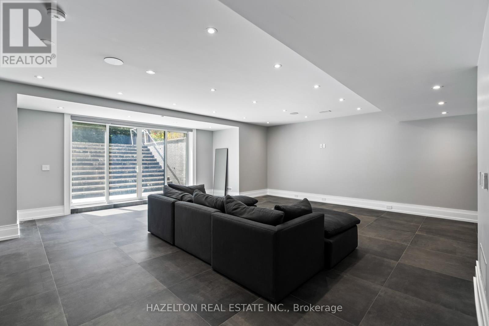 71 Yorkview Drive, Toronto, Ontario  M2R 1J7 - Photo 35 - C13502354