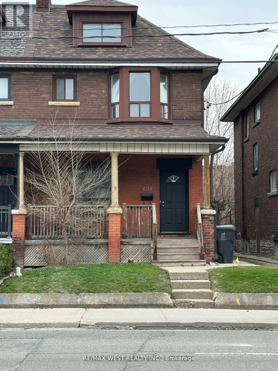 MAIN - 563 OSSINGTON AVENUE, Toronto, Ontario