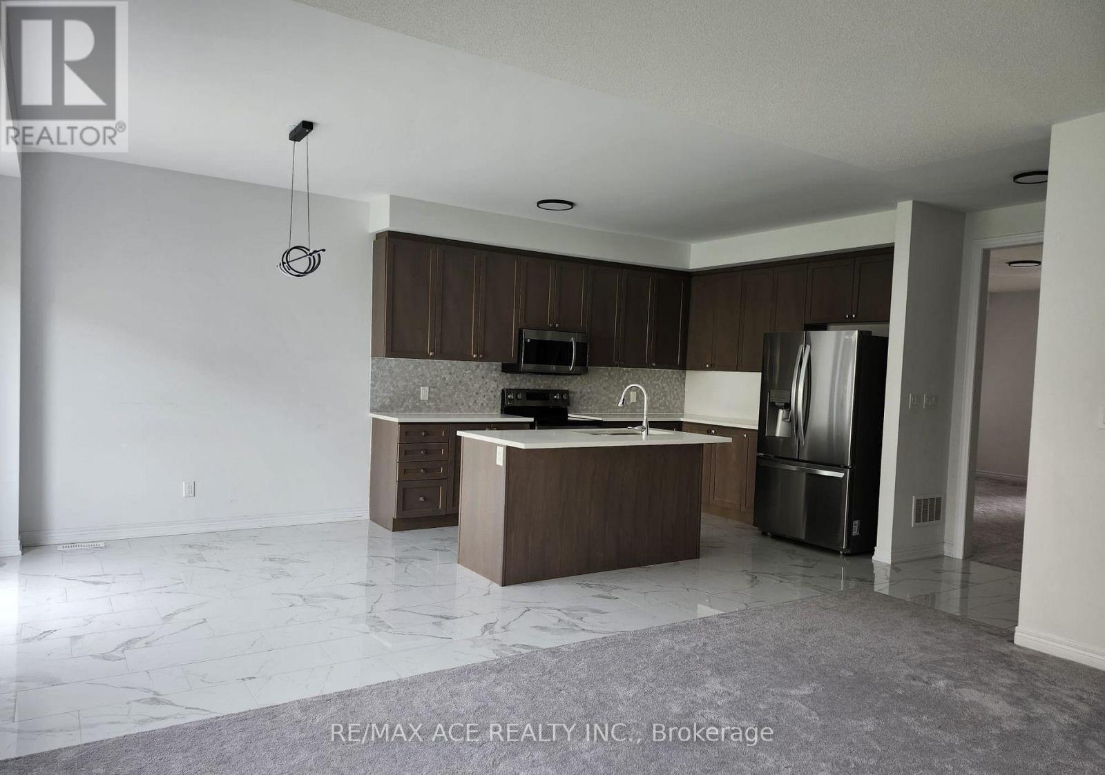 976 Andrew Murdoch Street W, Oshawa, Ontario  L1L 0S2 - Photo 5 - E13502320