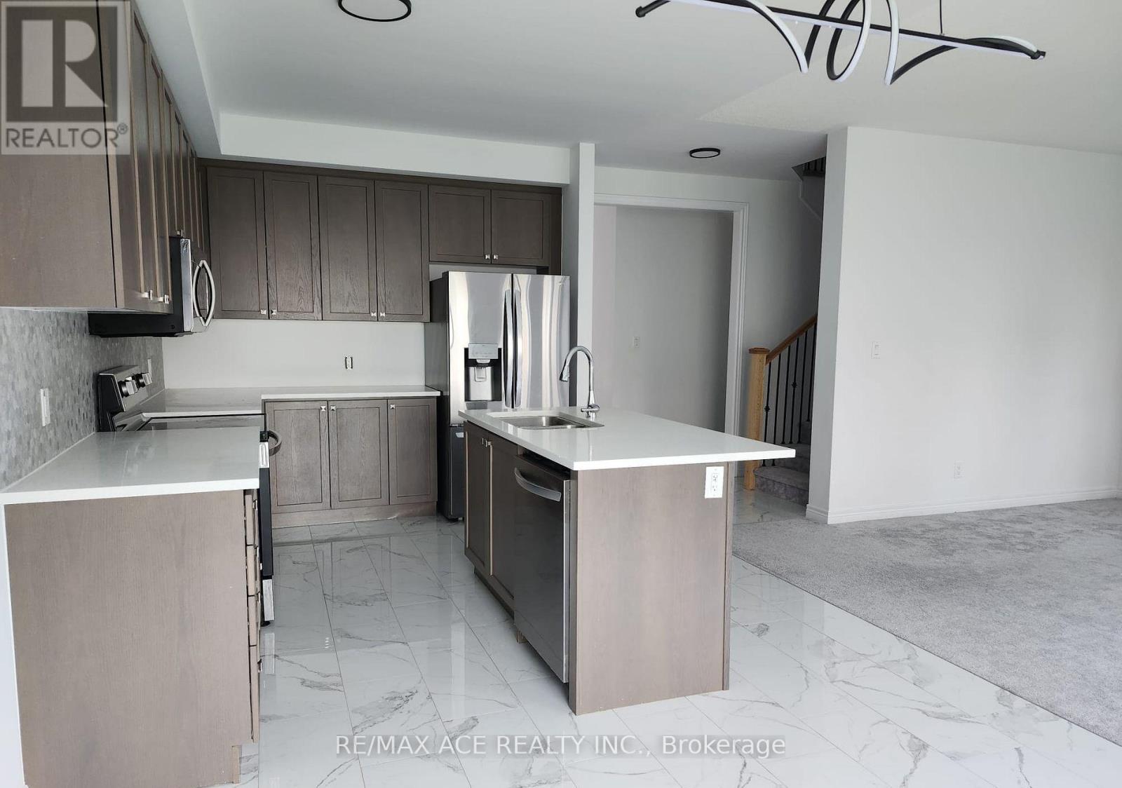 976 Andrew Murdoch Street W, Oshawa, Ontario  L1L 0S2 - Photo 6 - E13502320