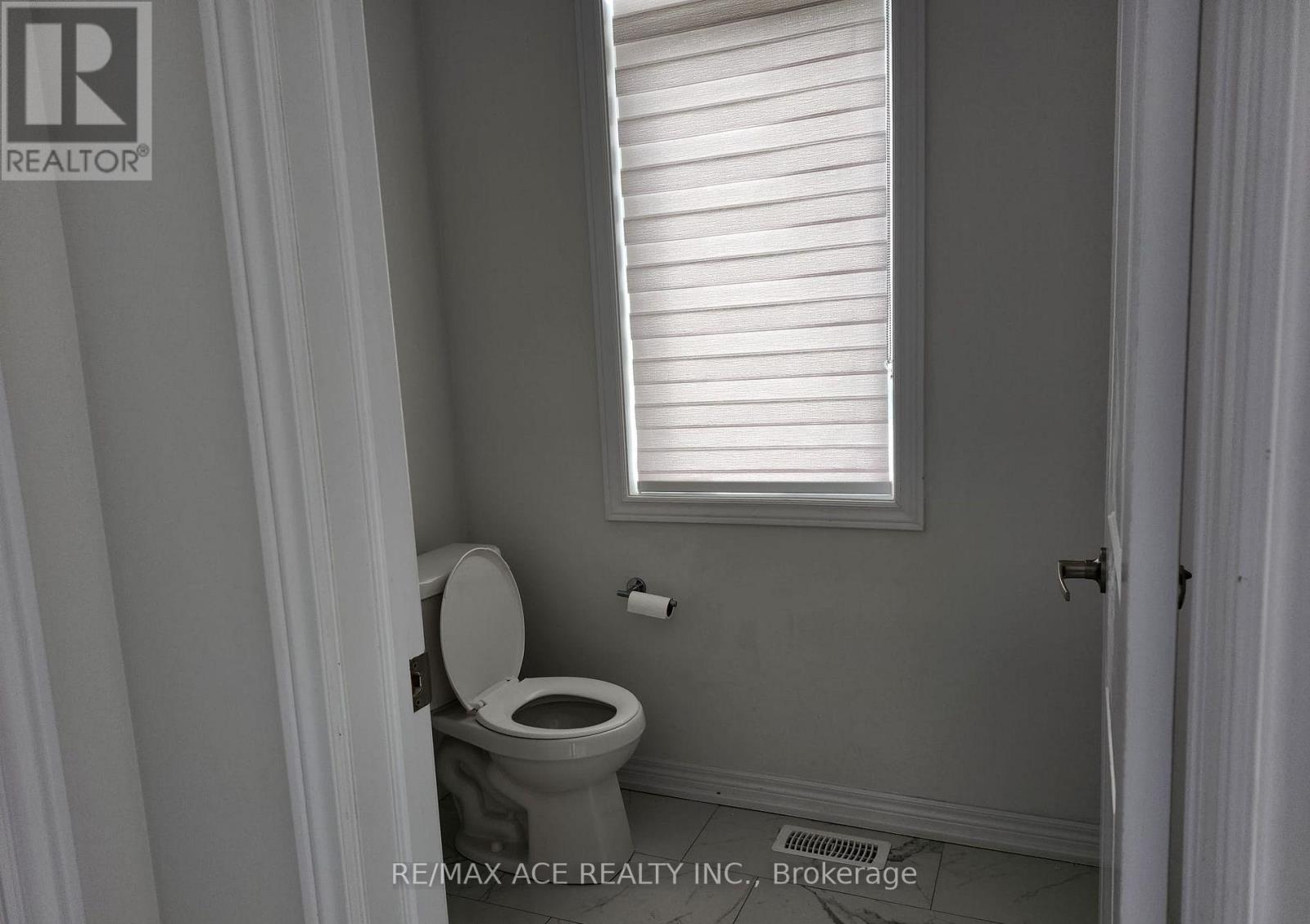 976 Andrew Murdoch Street W, Oshawa, Ontario  L1L 0S2 - Photo 7 - E13502320