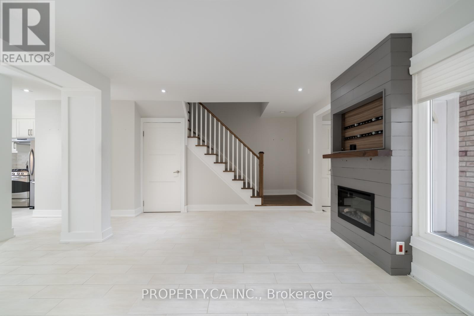 27 Boyne Highlands Court, Vaughan, Ontario  L4K 1K4 - Photo 6 - N13502334
