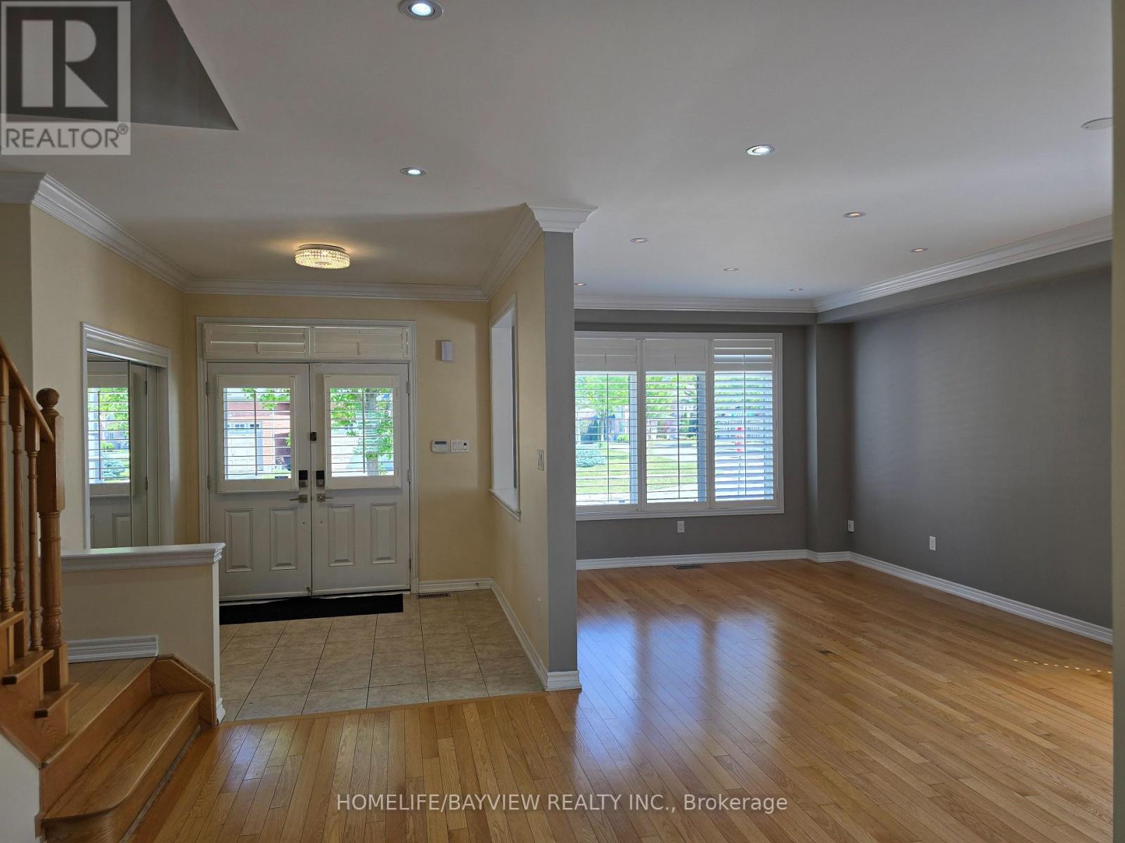 116 Sequin Drive, Richmond Hill, Ontario  L4E 0L8 - Photo 3 - N13502440
