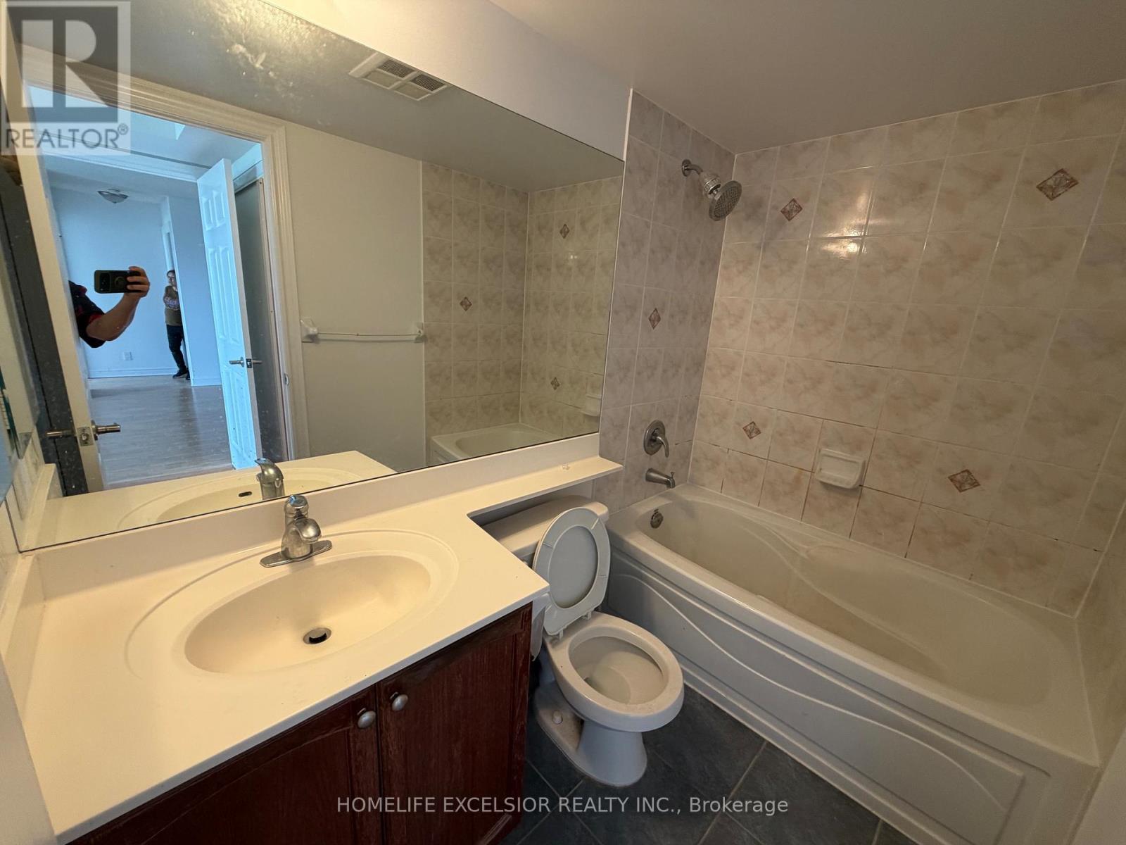 825 - 33 Cox Boulevard, Markham, Ontario  L3R 8A6 - Photo 24 - N12958108