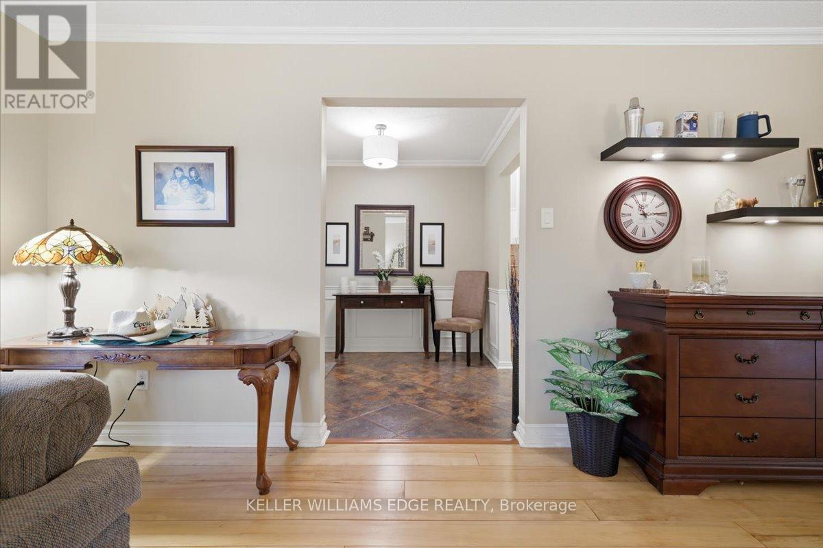 1334 Wiltshire Avenue, Burlington, Ontario  L7M 1X9 - Photo 12 - W13502348