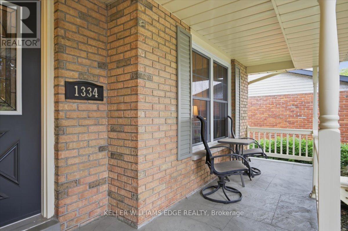1334 Wiltshire Avenue, Burlington, Ontario  L7M 1X9 - Photo 5 - W13502348