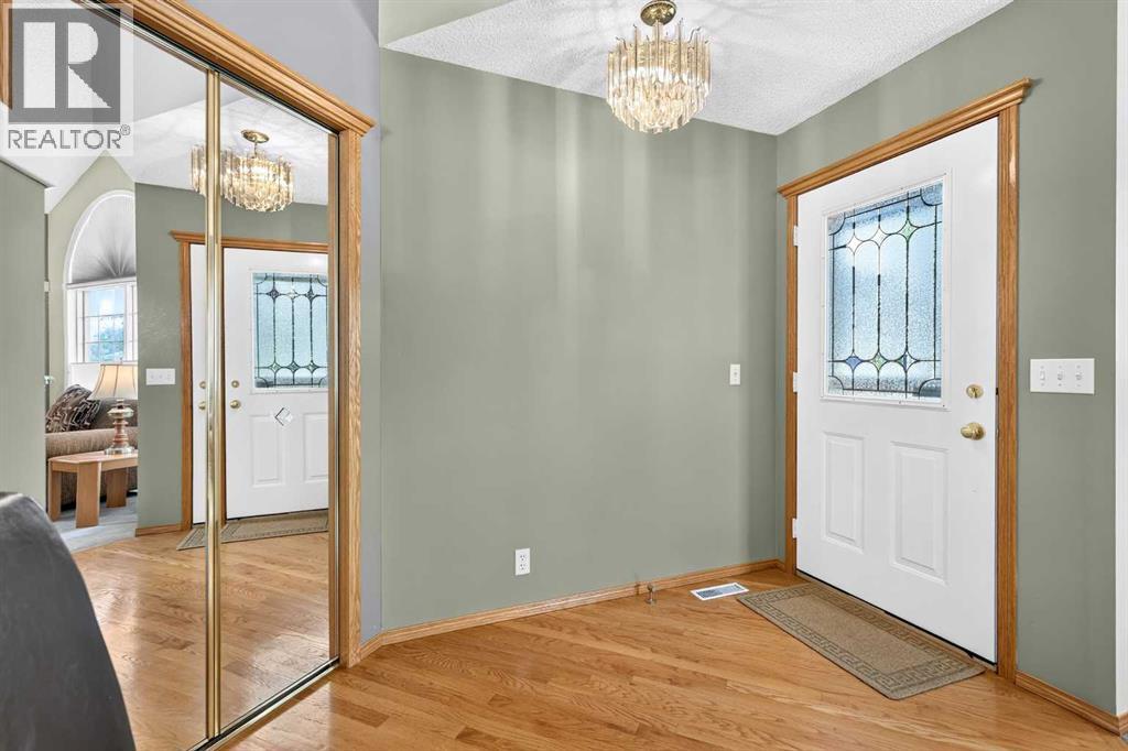 72 Douglas Park Boulevard Se, Calgary, Alberta  T2Z 2K9 - Photo 6 - A2323620