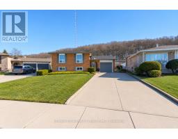 B - 134 MARCELLA CRESCENT, Hamilton, Ontario