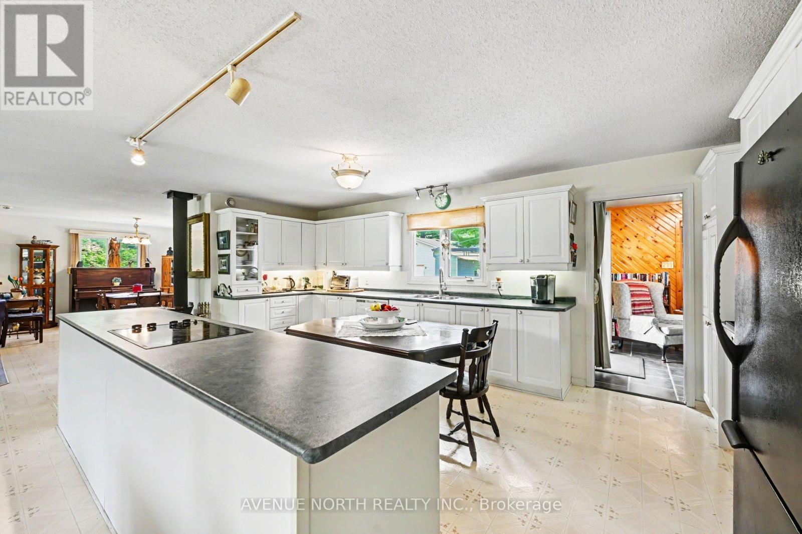 4645 Scotch Line, Tay Valley, Ontario  K7H 3C5 - Photo 10 - X13502512