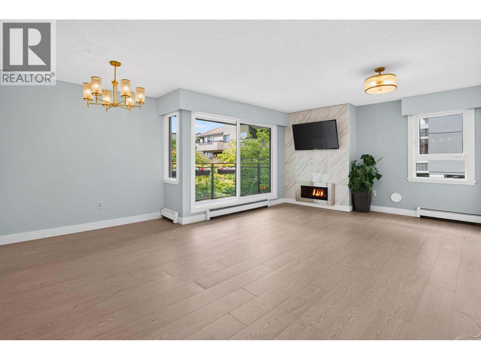 206 1340 Duchess Avenue, West Vancouver, British Columbia  V7T 1H6 - Photo 10 - R3140927
