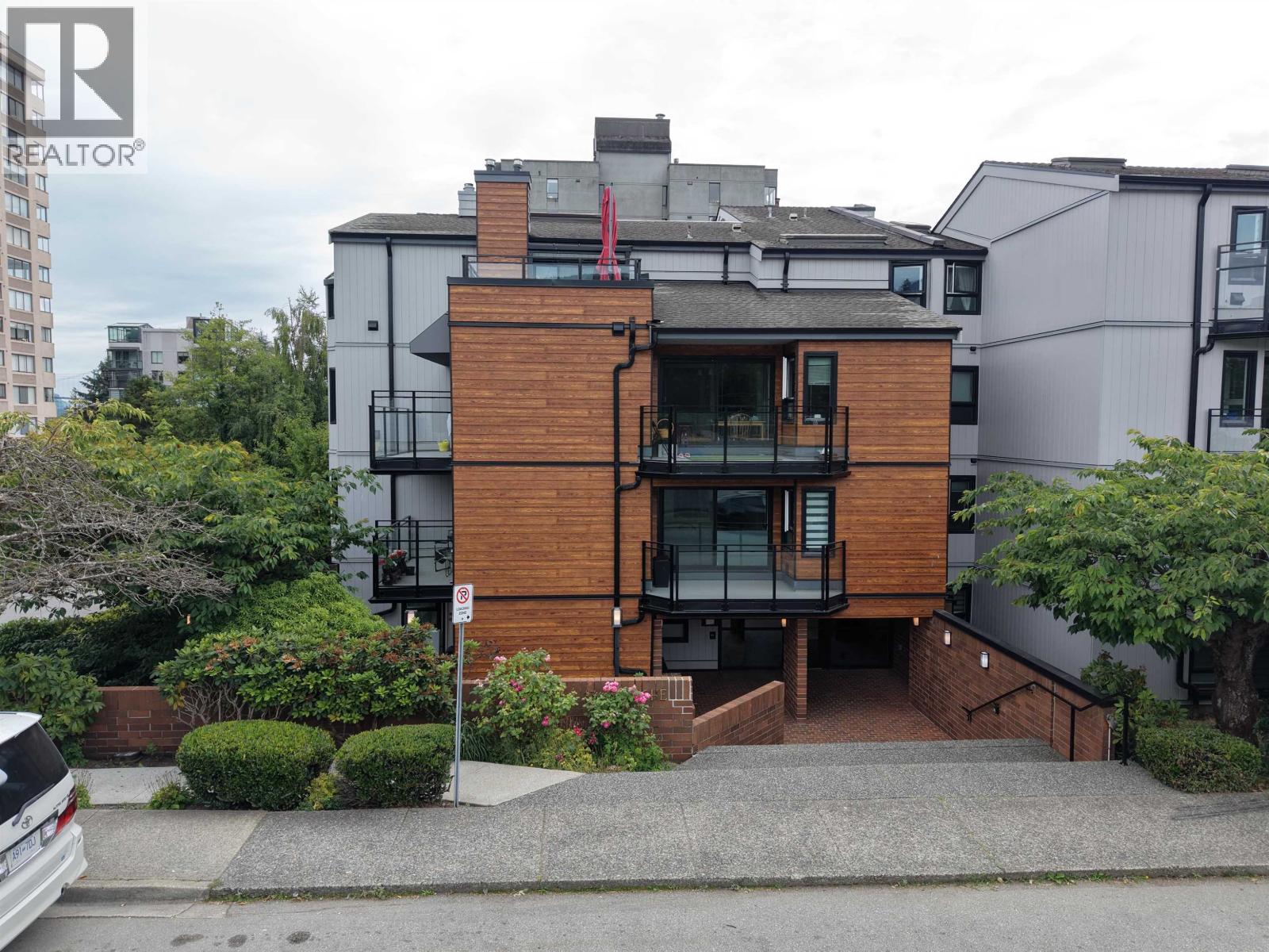 206 1340 Duchess Avenue, West Vancouver, British Columbia  V7T 1H6 - Photo 32 - R3140927