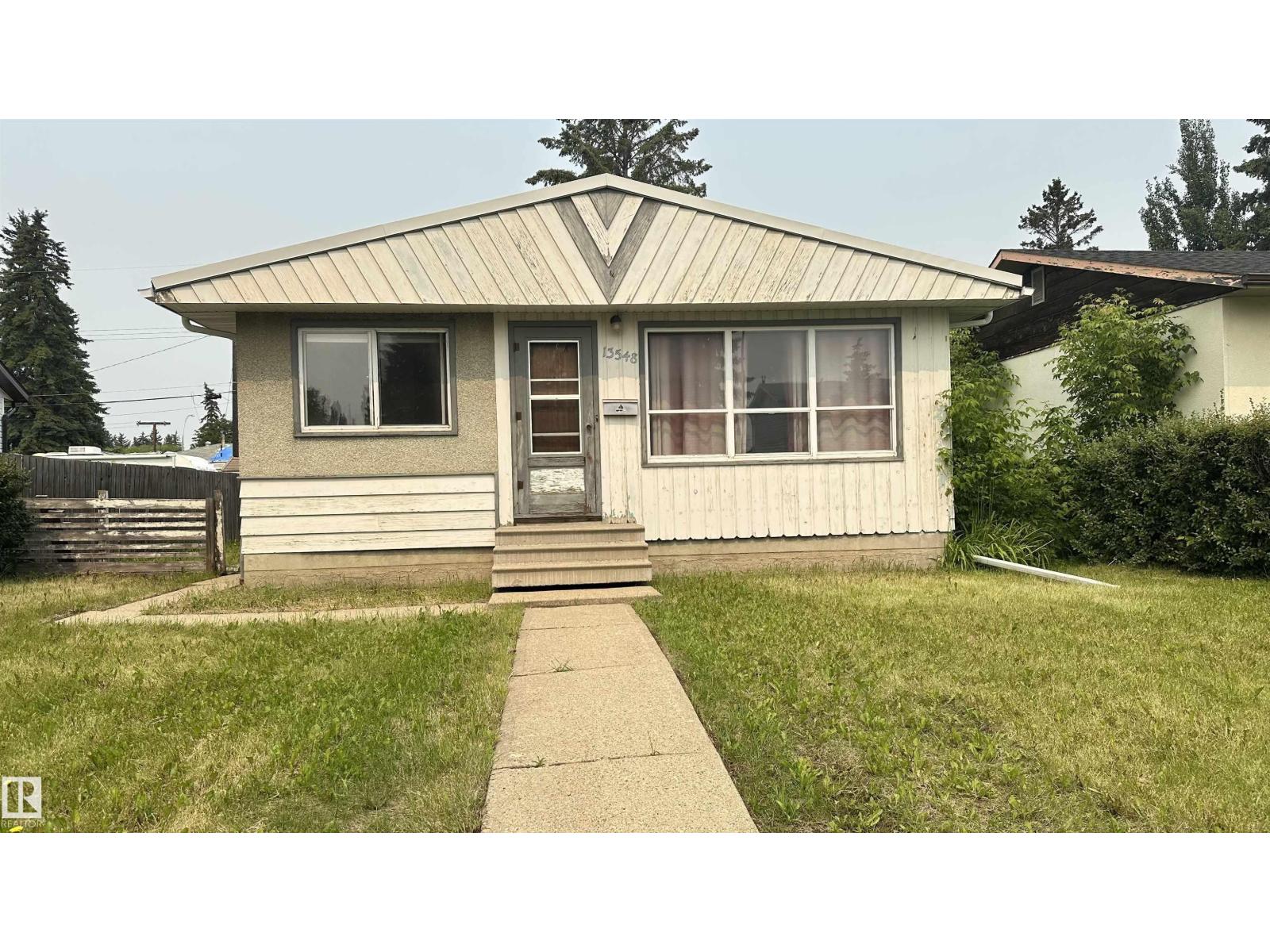 13548 126 St NW NW, Edmonton, Alberta  T5L 0Y8 - Photo 1 - E4496267