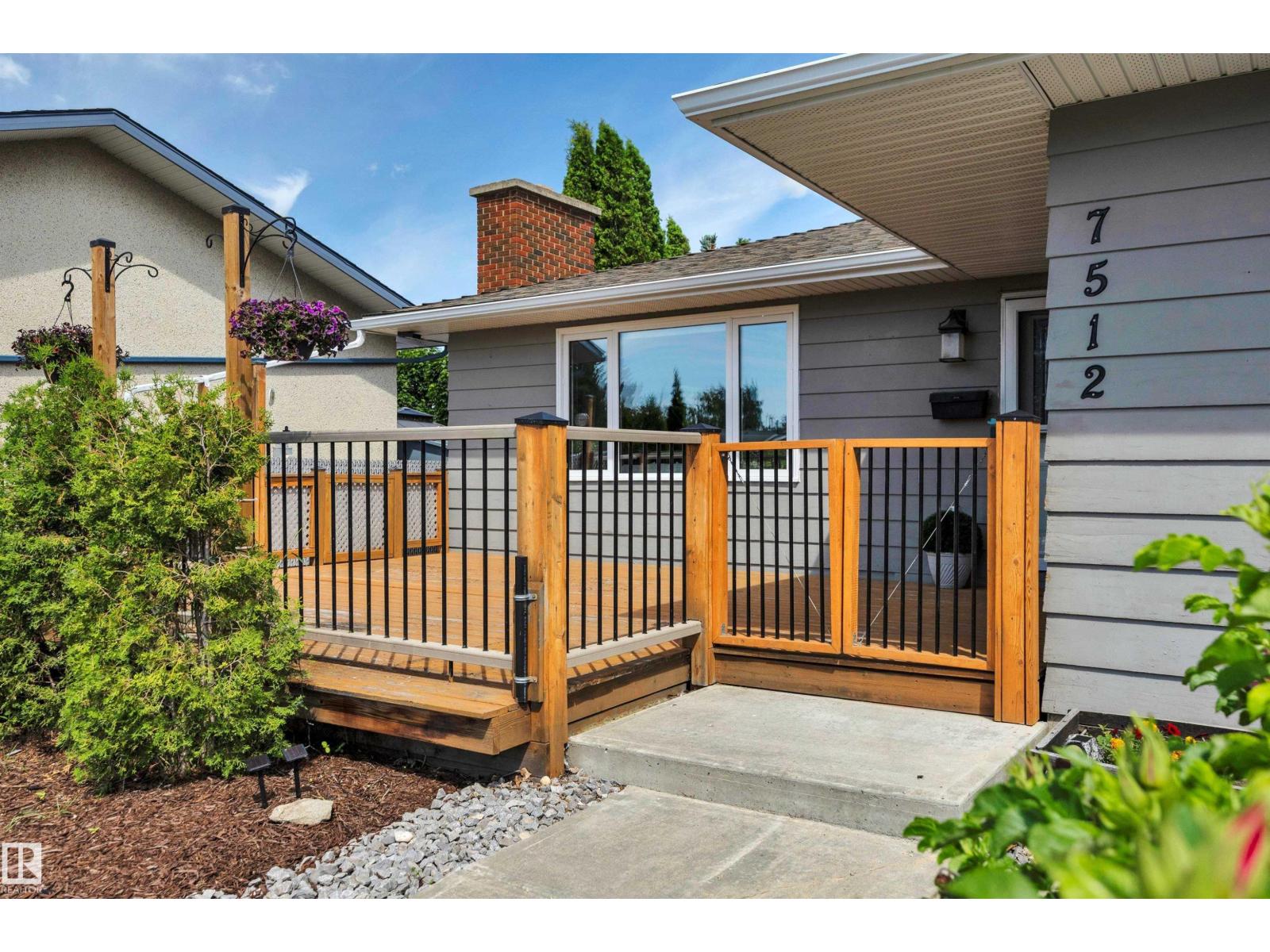 7512 152a Av NW, Edmonton, Alberta  T5C 2Z7 - Photo 4 - E4496268