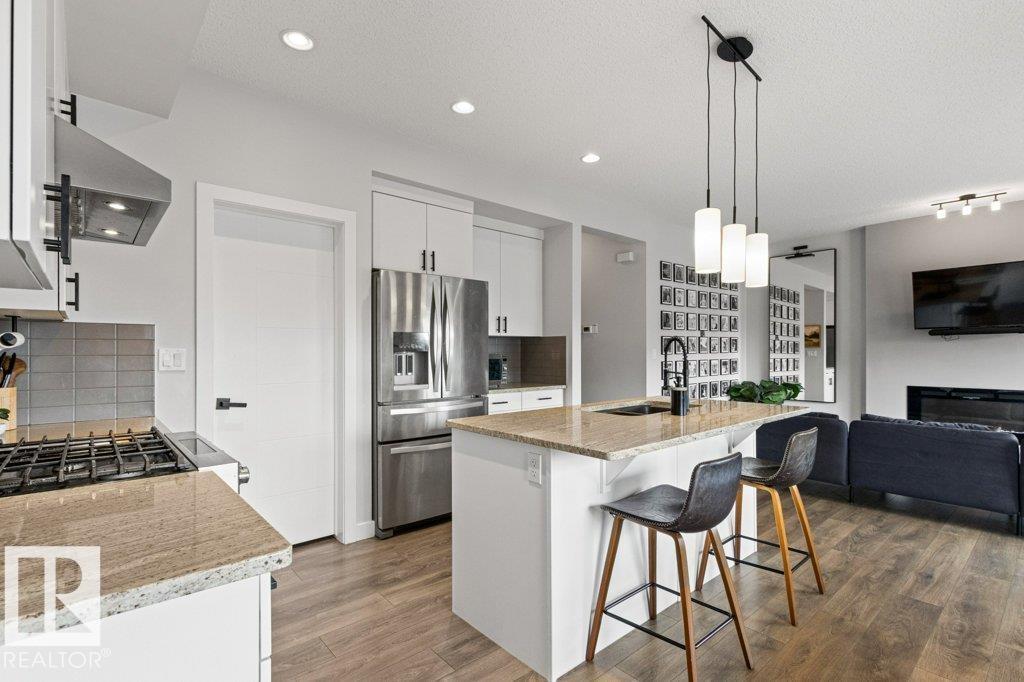 8023 Evans Cr NW, Edmonton, Alberta  T6M 0T7 - Photo 22 - E4496272