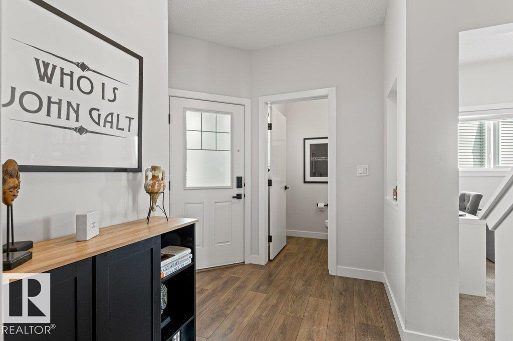 8023 Evans Cr NW, Edmonton, Alberta  T6M 0T7 - Photo 3 - E4496272