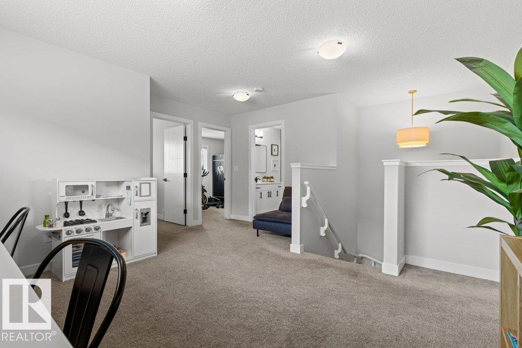 8023 Evans Cr NW, Edmonton, Alberta  T6M 0T7 - Photo 38 - E4496272