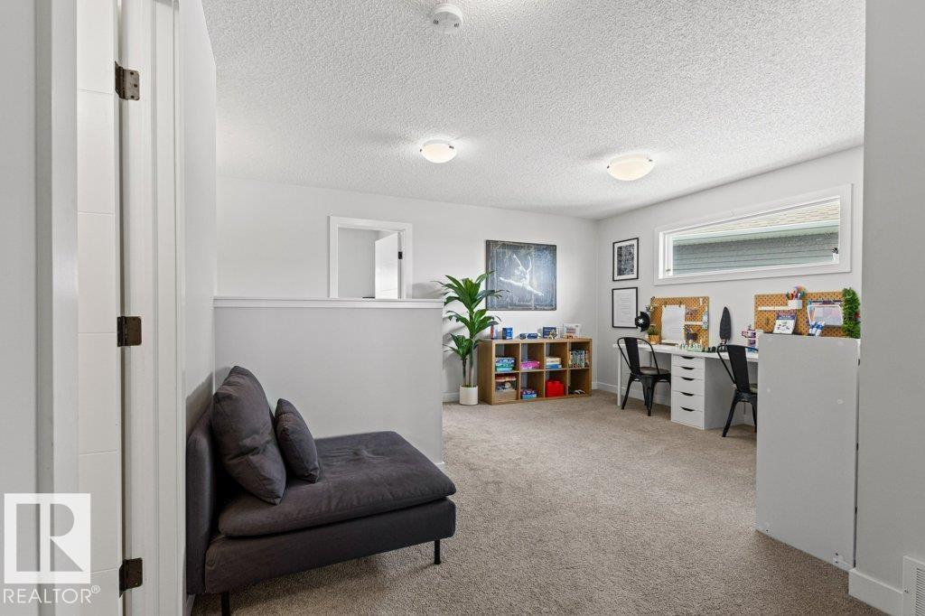 8023 Evans Cr NW, Edmonton, Alberta  T6M 0T7 - Photo 39 - E4496272