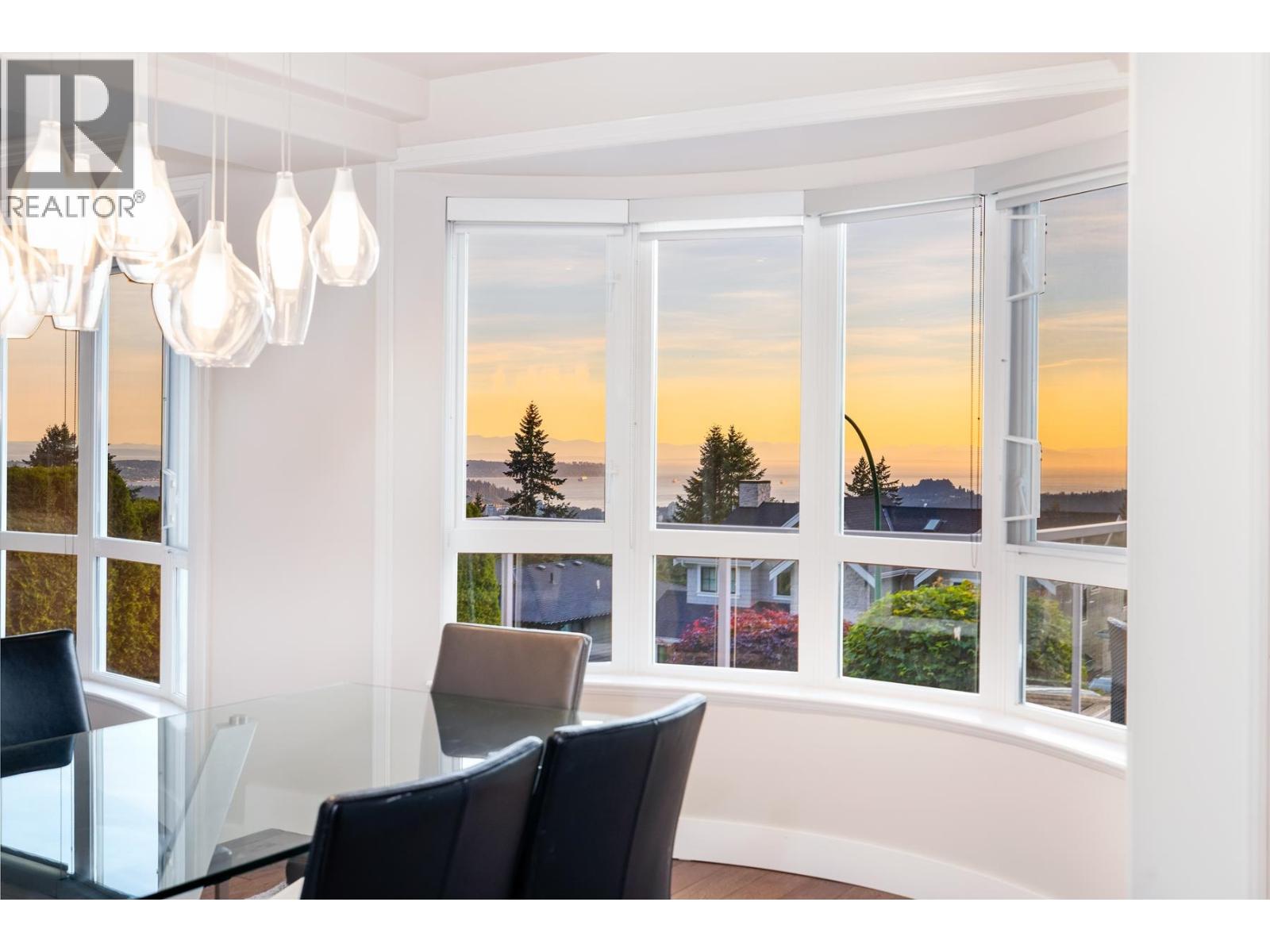 4350 Starlight Way, North Vancouver, British Columbia  V7N 3N9 - Photo 15 - R3140894