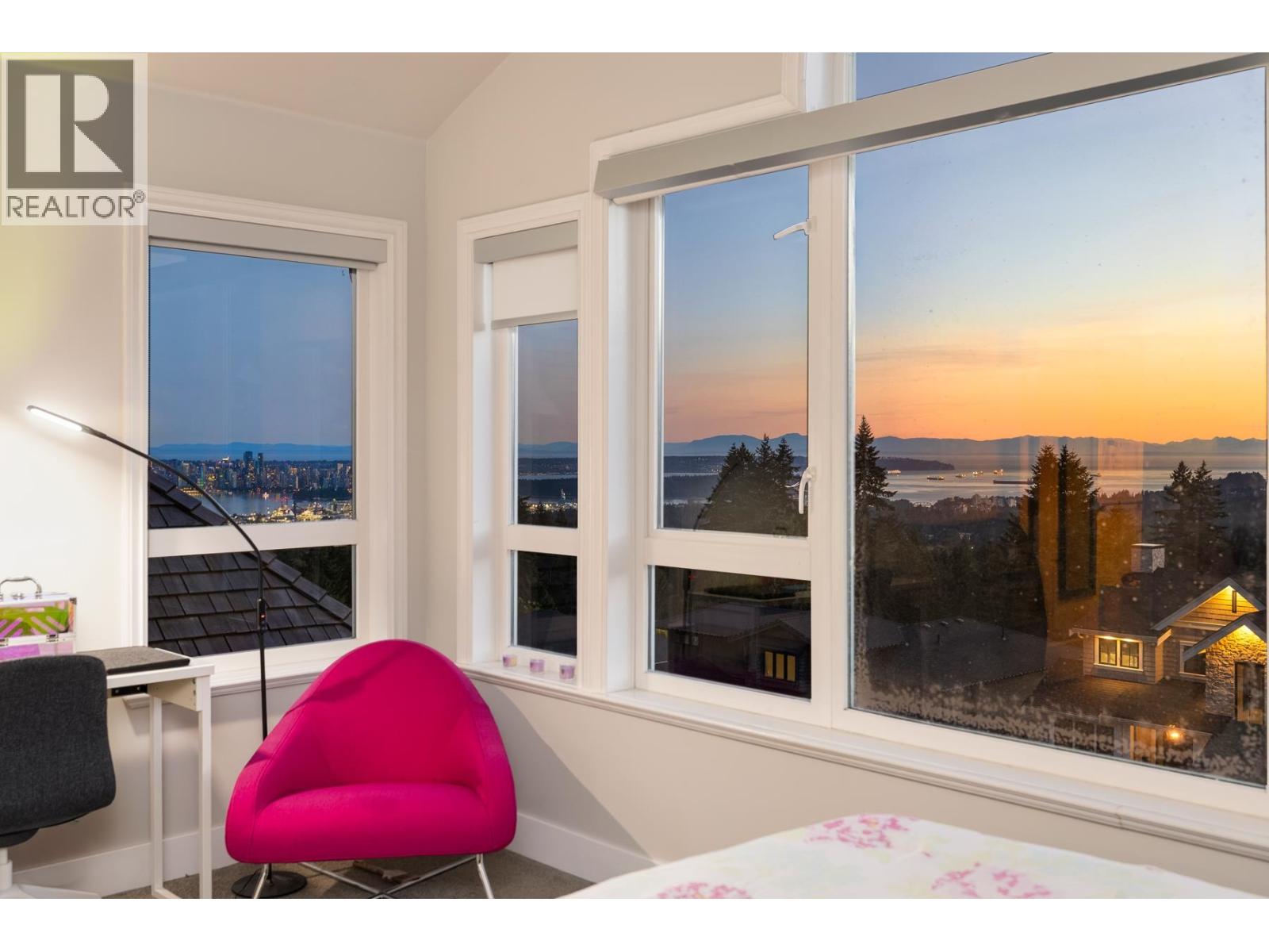 4350 Starlight Way, North Vancouver, British Columbia  V7N 3N9 - Photo 31 - R3140894