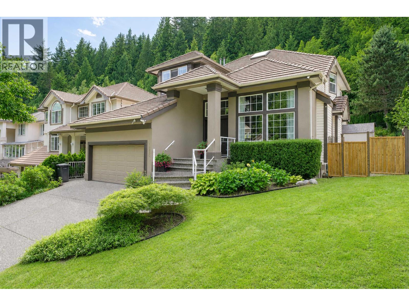 1818 Camelback Court, Coquitlam, British Columbia  V3E 3K4 - Photo 33 - R3140915