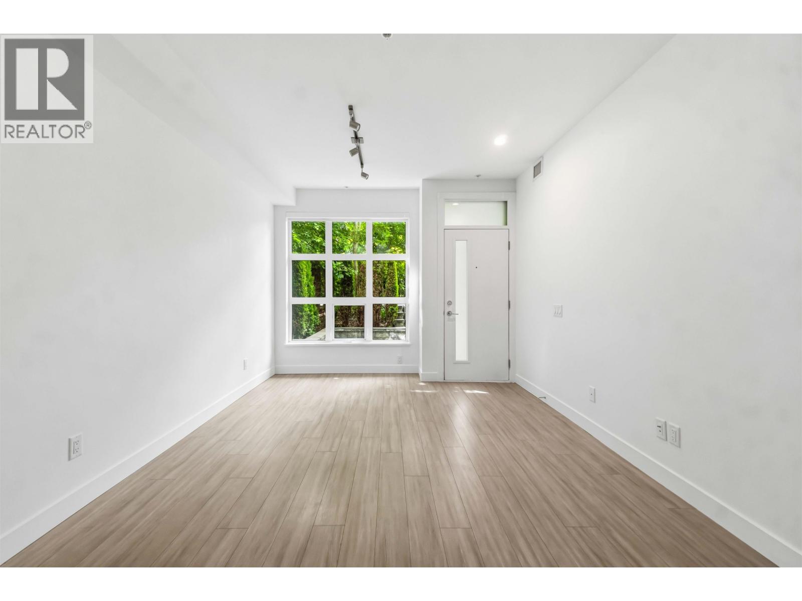 124 2060 Curling Road, North Vancouver, British Columbia  V7P 0E1 - Photo 10 - R3140931