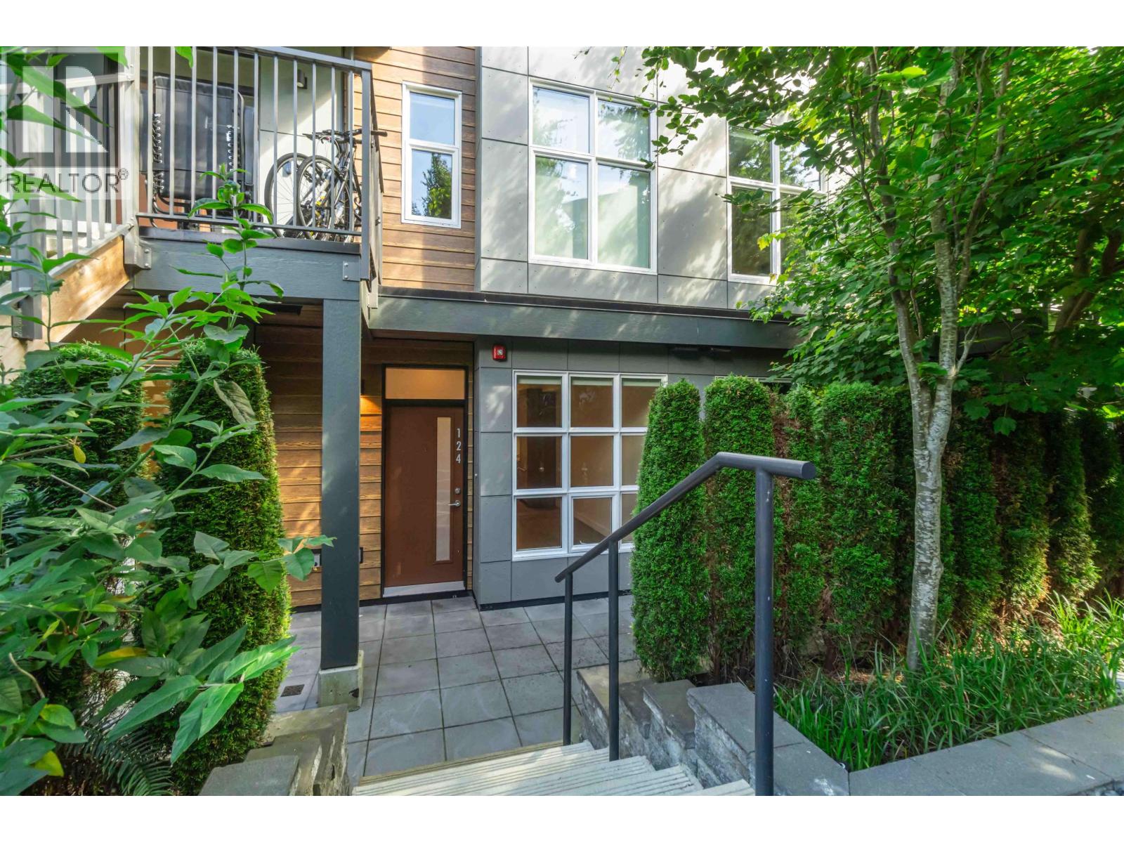 124 2060 Curling Road, North Vancouver, British Columbia  V7P 0E1 - Photo 5 - R3140931