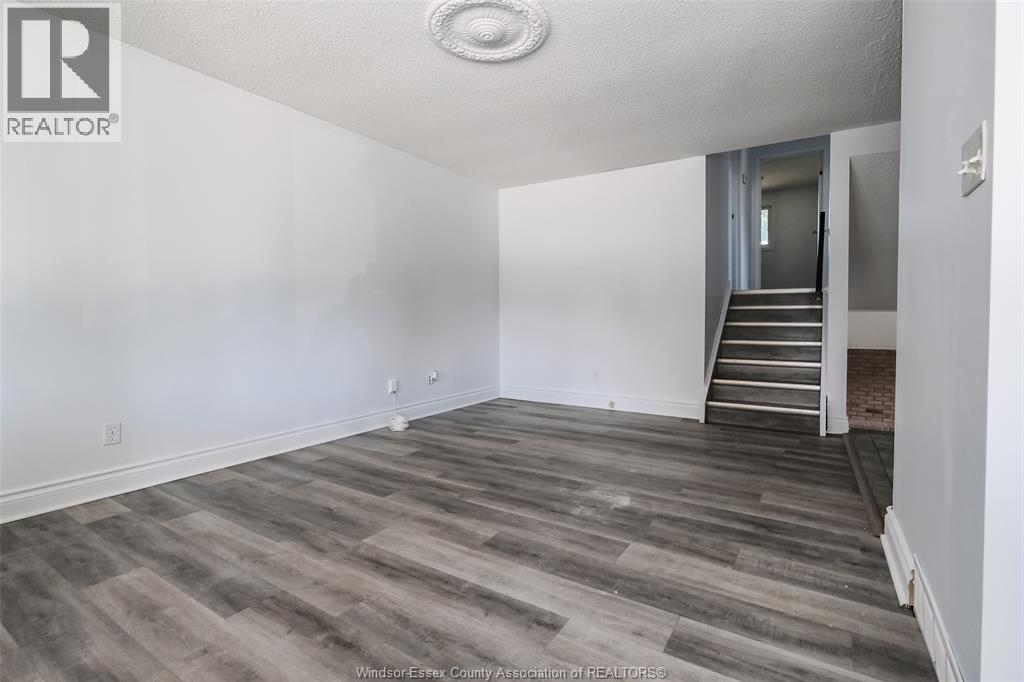 3309 Aurora Drive, Windsor, Ontario  N8R 1Y9 - Photo 6 - 26015467