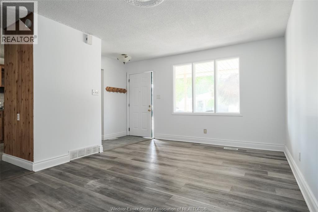 3309 Aurora Drive, Windsor, Ontario  N8R 1Y9 - Photo 7 - 26015467