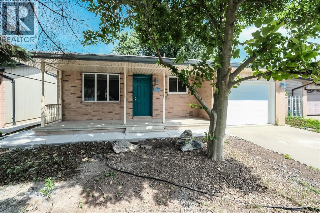 3309 Aurora Drive, Windsor, Ontario  N8R 1Y9 - Photo 3 - 26015467