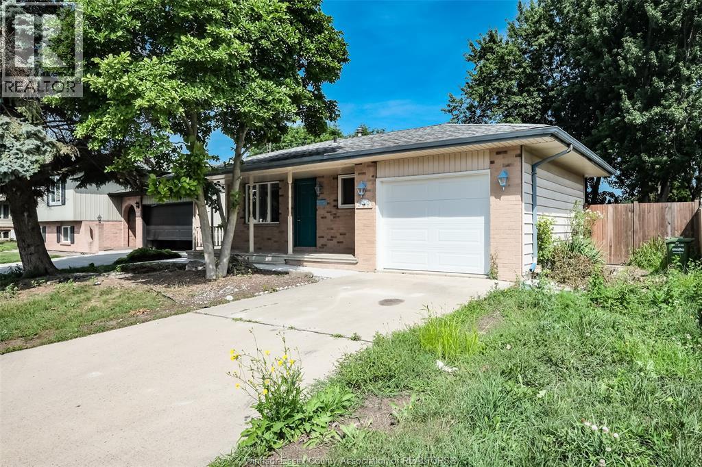 3309 Aurora Drive, Windsor, Ontario  N8R 1Y9 - Photo 2 - 26015467