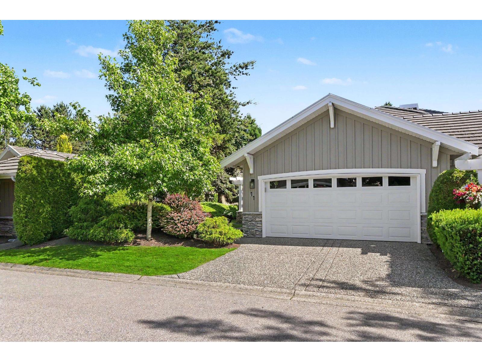 11 18088 8 AVENUE, Surrey, British Columbia