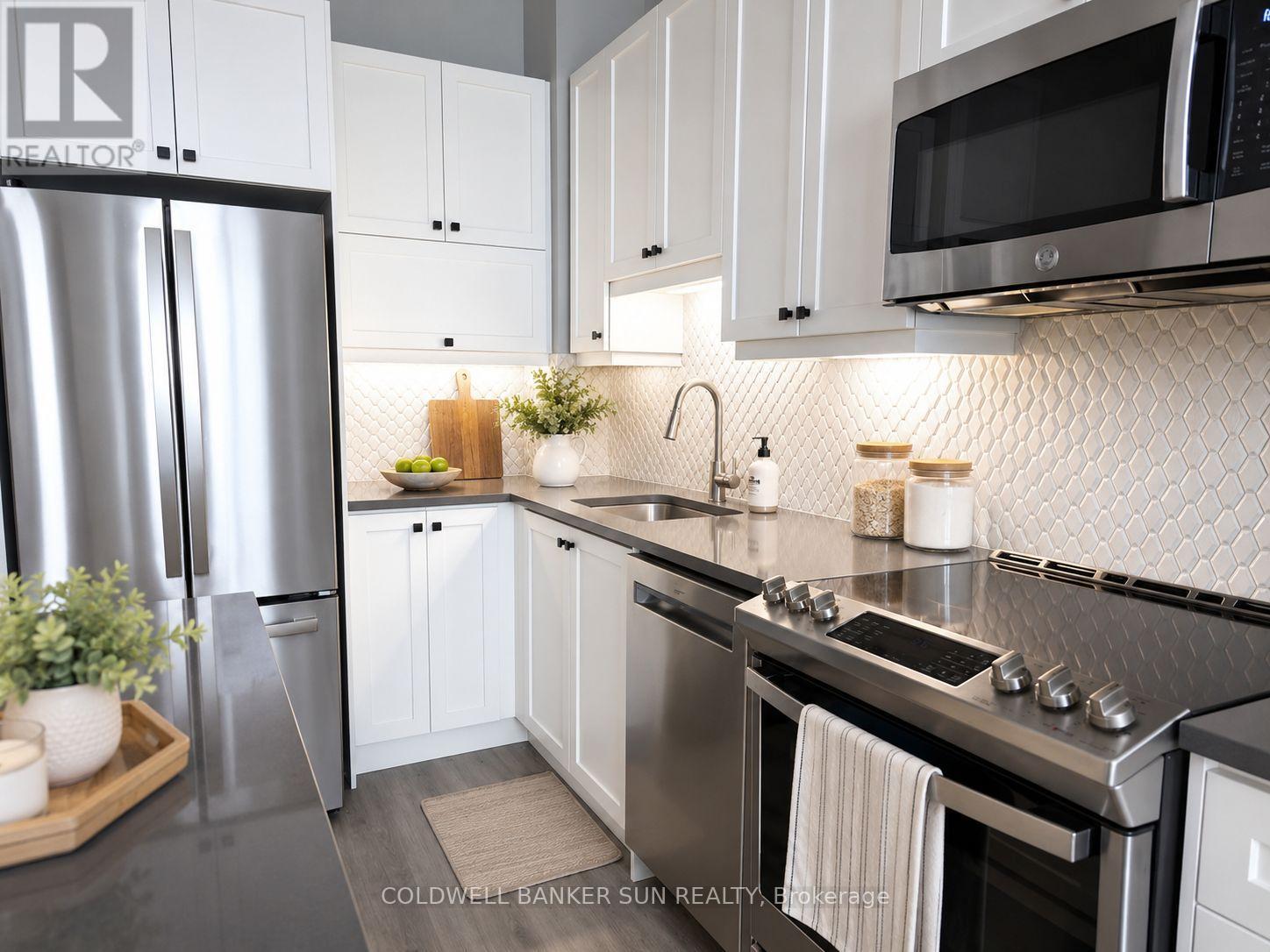 110 - 3265 Carding Mill Trail, Oakville, Ontario  L6M 1L3 - Photo 4 - W13502488