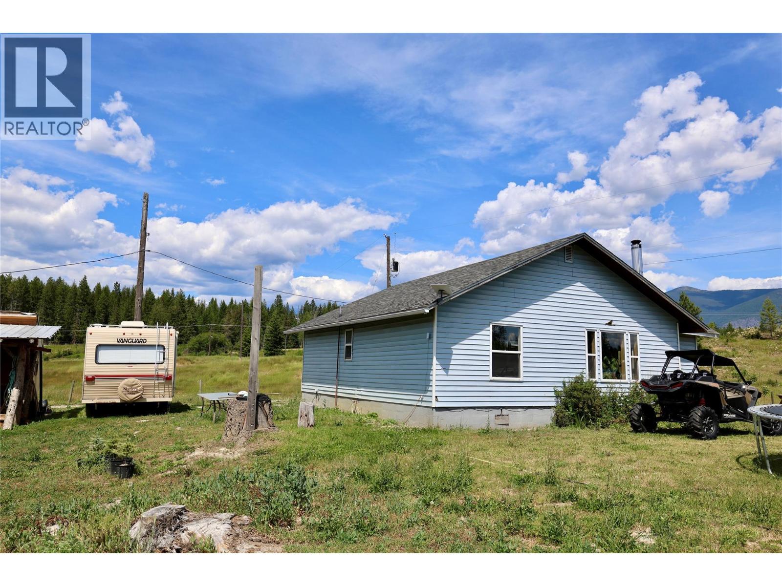 1221 Mallory Road, Lister, British Columbia  V0B 1G2 - Photo 5 - 10390582