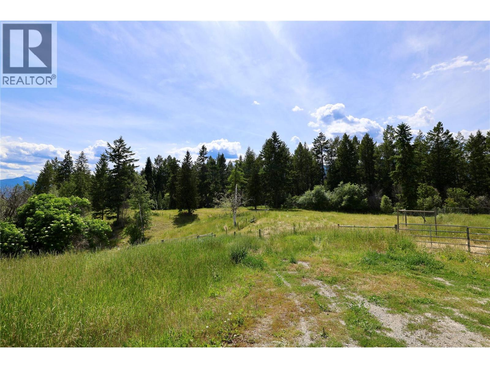 1221 Mallory Road, Lister, British Columbia  V0B 1G2 - Photo 27 - 10390582